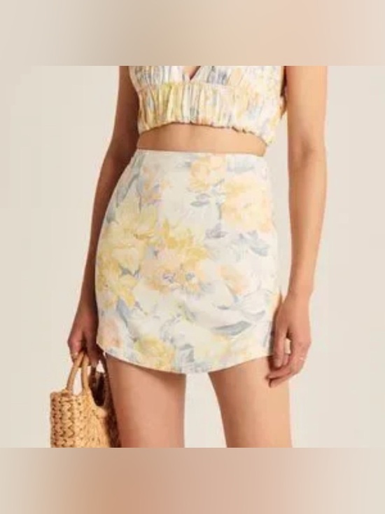 Abercrombie & Fitch Dresses & Skirts - Abercrombie & Fitch Floral Linen Blend Mini Skirt, XL